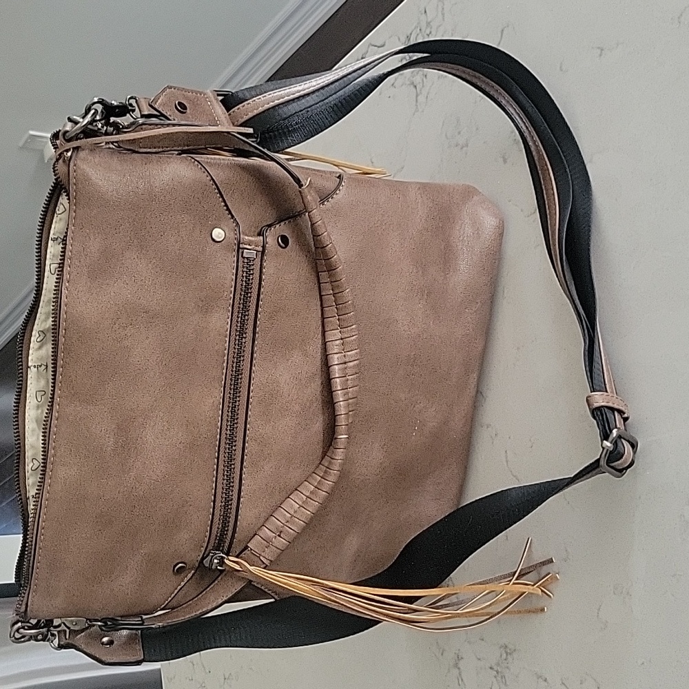 Make an offer: Kate & Alex Cuffaro bag